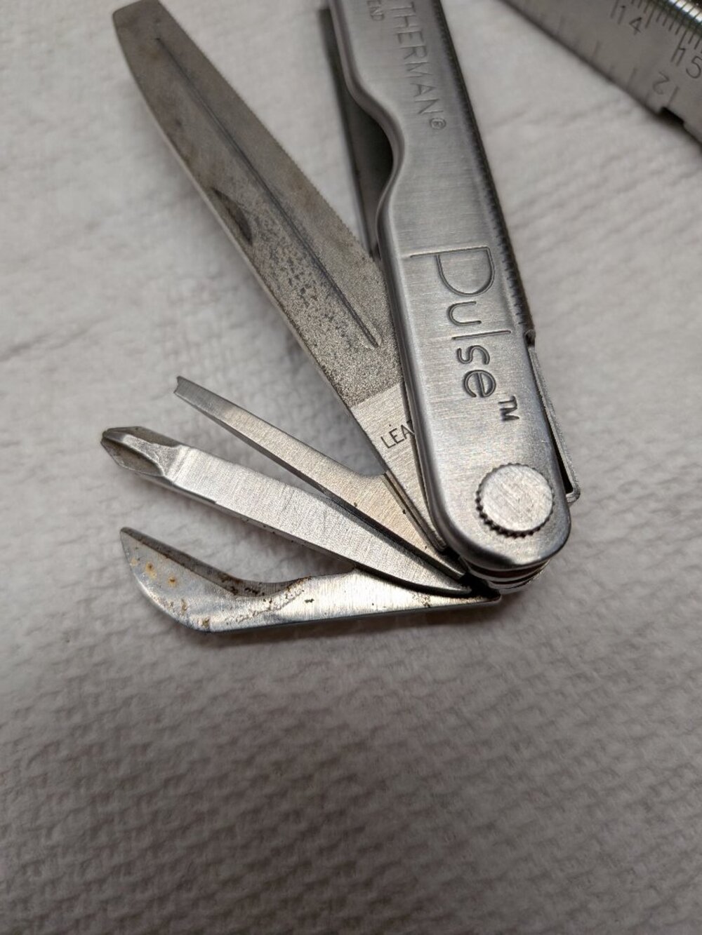 Leatherman Pulse Multi-tool - Picture 3 of 5